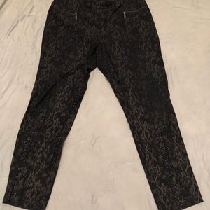 EUC Style & Co. Black Snake Print Skinny Pants XL